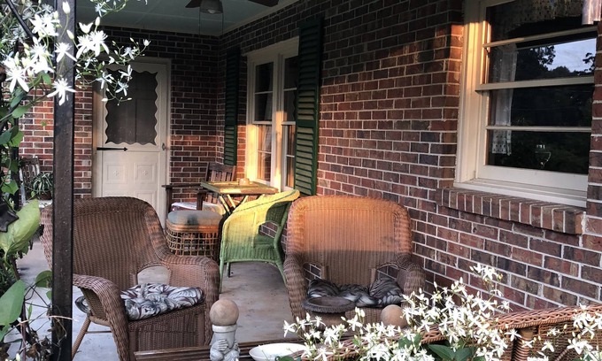 Demorest Cottage | Mill house offers comfort, and charm