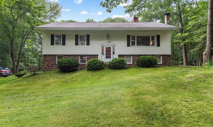 North Windham Apartment | Mill Pond Place