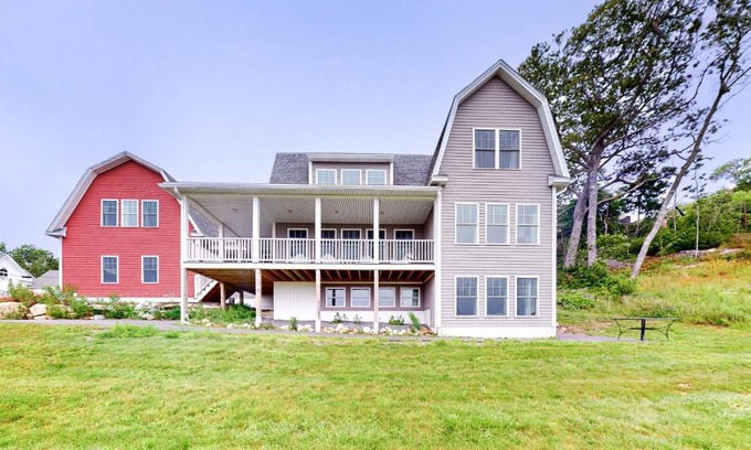 Bayville Hotel | Mill Pond Suite