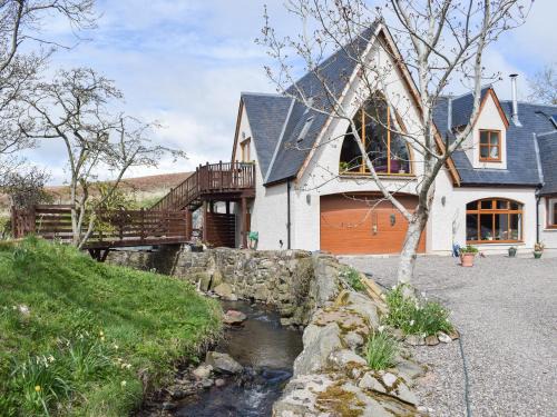 Ceres House | Mill Pond View