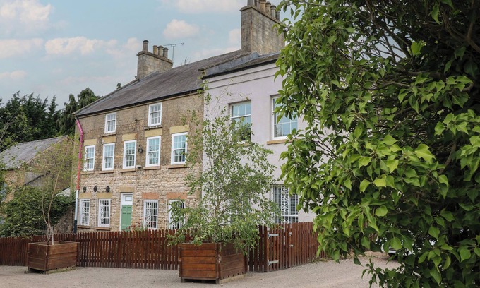 Mansfield Cottage | MILL VIEW DUPLEX, pet friendly, character holiday cottage in Cuckney