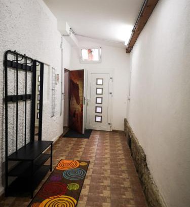 Muerzzuschlag Apartment | Millenium Inn Ferienwohnung Top 2