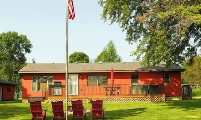 Osakis House | "Miller Bay Hideaway"