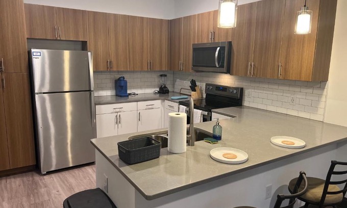 Downtown Apartment | Millhouse Station