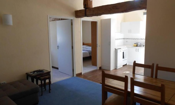 Chassenon Apartment | Millstone Gite 1, two bed apartment + shared pool