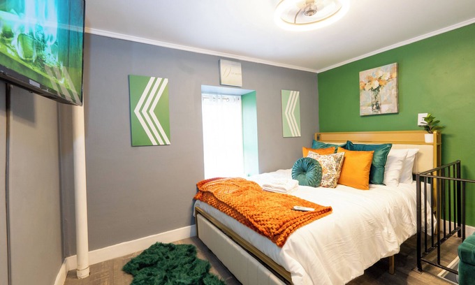 Mount Holly Apartment | Millview is located in the heart of nMount Holly perfect for business or leisure