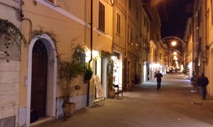 Pietrasanta Apartment | Mimosa Apartment - Old Town of Pietrasanta