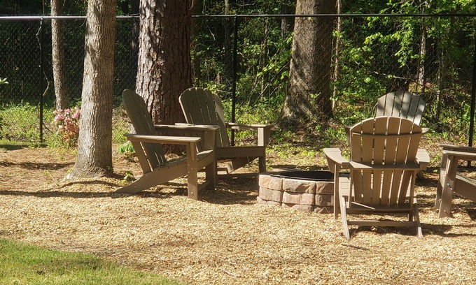 Notasulga Cabin | Mimosa- AUBURN FOOTBALL,15 minutes from Auburn University, Bucee's & Walmart
