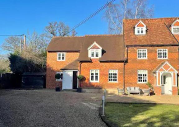 Bentley House | Mimosa Cottage