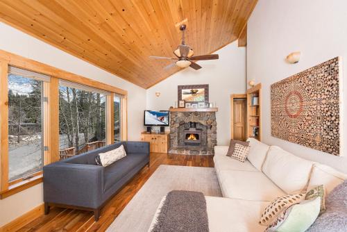 Alpine Meadows House | Mineral Springs 3 BR w Hot tub Available in Alpine Meadows