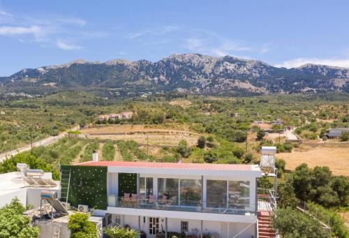Dikaio Apartment | Miniera view house