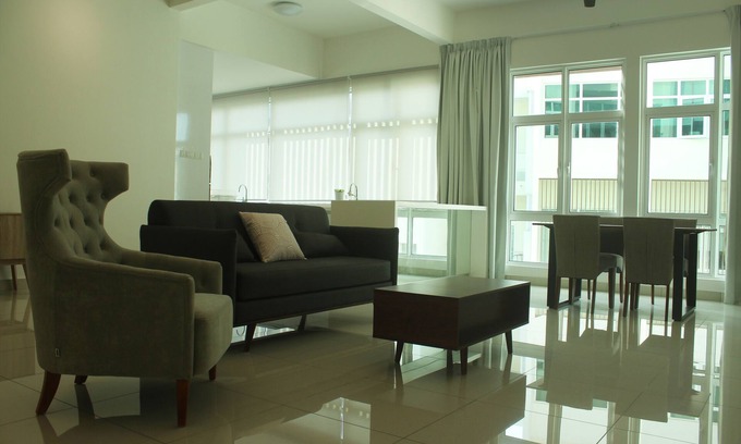 Batu Ferringhi Condo | Minimal & Cozy Holiday Stay