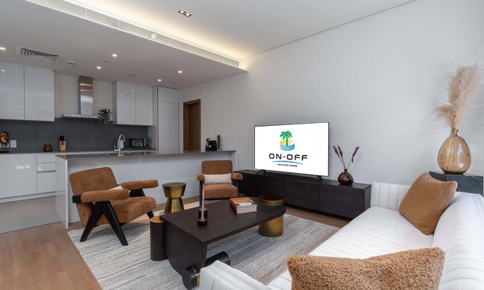 Al Wasl Apartment | Minimal Luxe huge size apartment