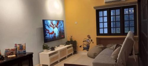 Bukit Tinggi Apartment | Minions In The Hills