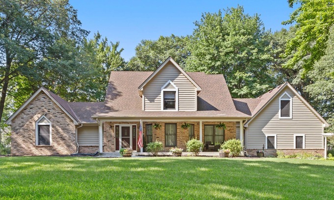 Blaine House | MINNeSTAY* North Oaks Estate | Blaine | Family