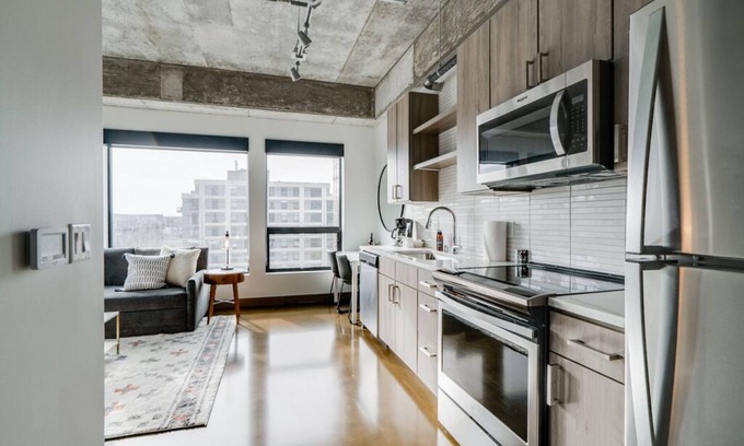 Warehouse District Apartment | MINNeSTAY* Sable 508 One Bedroom |