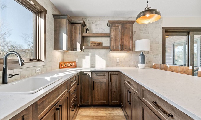 Center City House | MINNeSTAY* The Belle Retreat | Lakeside | Luxury