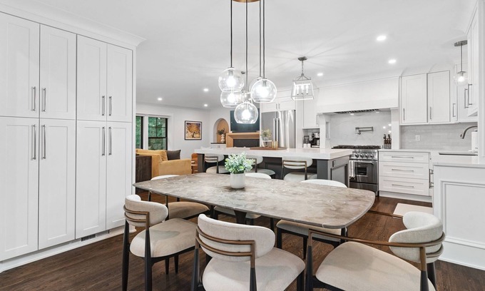 Wayzata House | MINNeSTAY* Wayzata Cove | Minnetonka