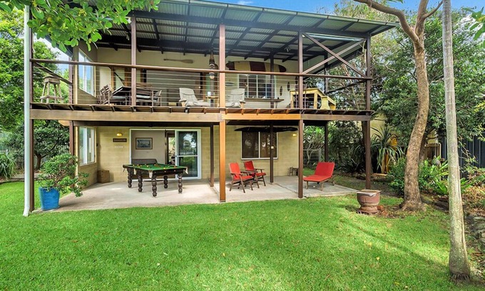 Minnie Water House | MINNIE HAHA: 3 BR, 1.5 BA House in Minnie Water, Sleeps 8