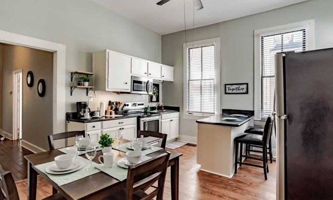 Mobile Apartment | Mins from Downtown & Dining, Dauphin Darling 2