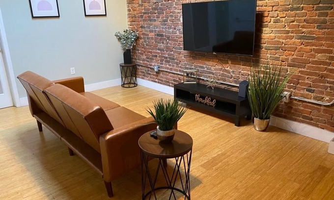 Downtown Baltimore Apartment | Mins from Inner Harbor & Stadiums