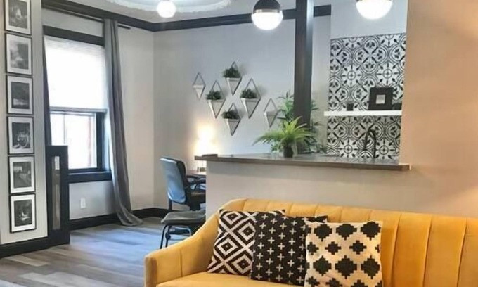 Shaw Apartment | Mins to Forest Park, Soulard | Studio W&D+Parking