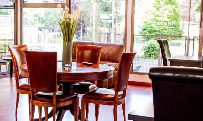 Gap Hotel | Minutes from Lauzon Ski Lift, Stay in a Pet-Friendly Hotel with On-Site Parking!