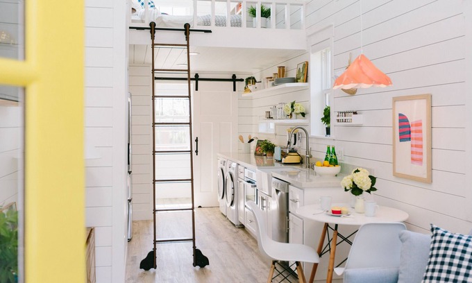 Castaic House | π’ Minutes from Magic Mountain. Private Entrance Tiny Home + Free EV Charger π