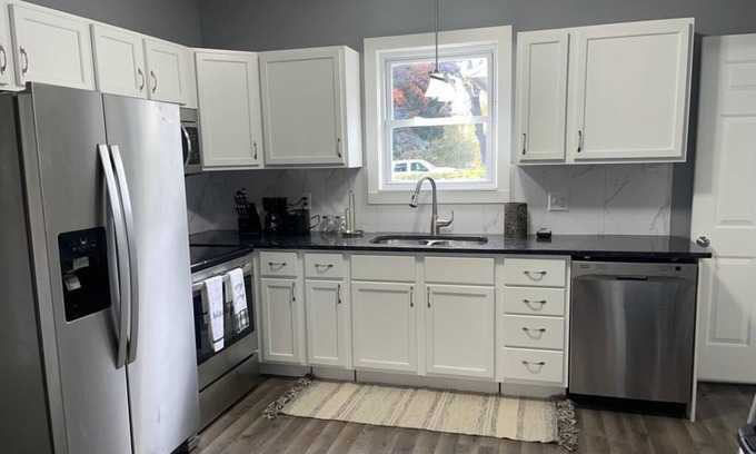 Anoka House | Miracle house, family friendly and a home away from home