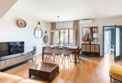 Nuevalos House | Mirador Del Río Piedra