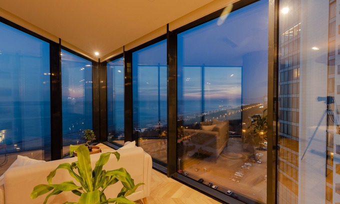 Old Boulevard Hotel | MiraMar Luxury Residences