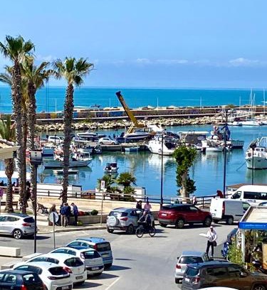 Scoglitti Bed & Breakfast | Miramare Luxury Rooms