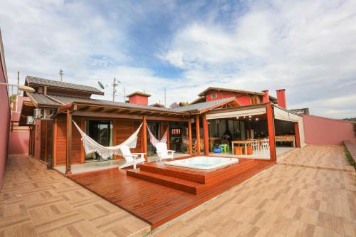 Paraibuna House | Mirantes Paraibuna - Casa Rosada