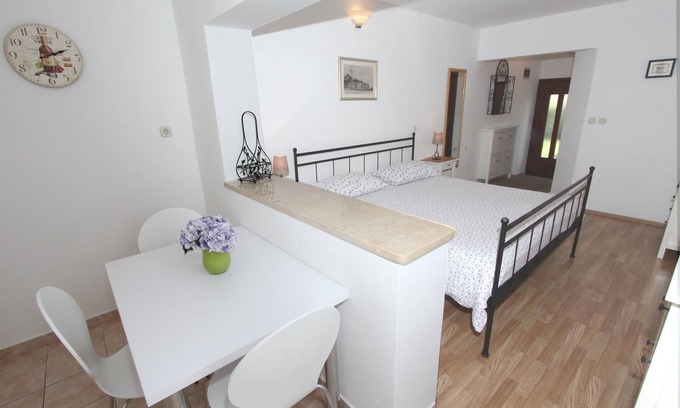 Rovinj Apartment | MIRELA Studio 1 with balcony