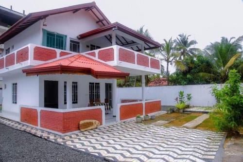 Thalaramba House | Mirissa Diamond Beach Villa