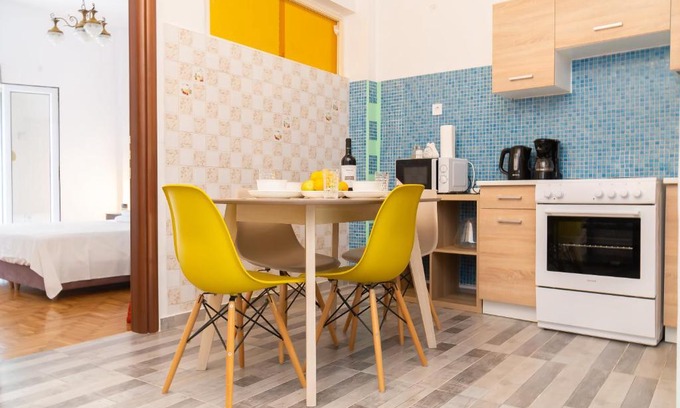 Platia Viktorias Apartment | MIRON APARTMENT IN ATHENS vipgreece
