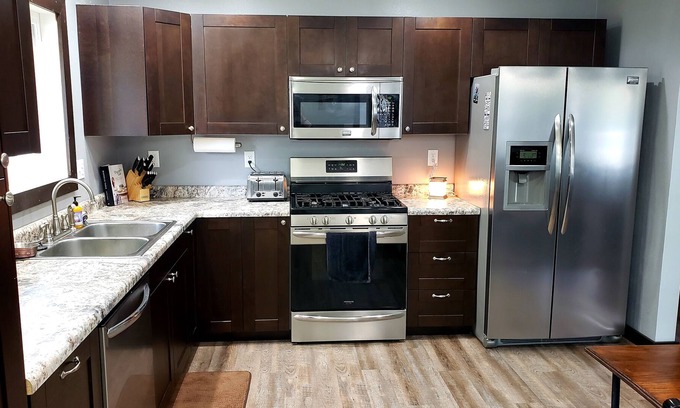 Southside House | Mississippi Modern ☆Prairie du Chien, WI☆ 7guests☆
