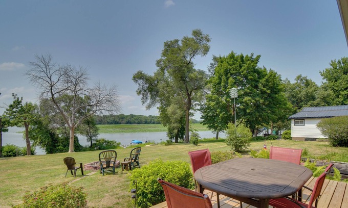 Thomson House | Mississippi River Retreat: Game Room & Deck!