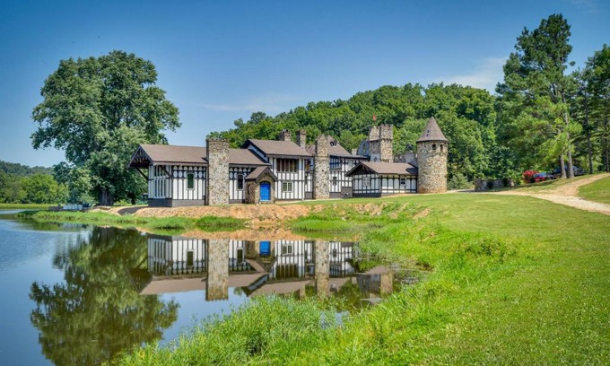 Saint Mary House | Missouri Castle with Private Lake, Pool and 100 Acres!