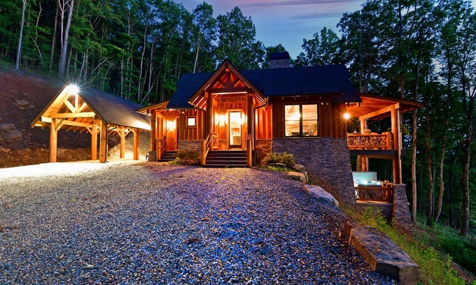 Murphy House | Misty Mountain Luxury mountain cabin with breathtaking views, hot tub, & game room!