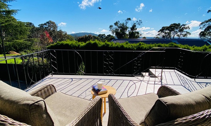 Mittagong House | Misty Pines 8 - A Relaxing Country Escape
