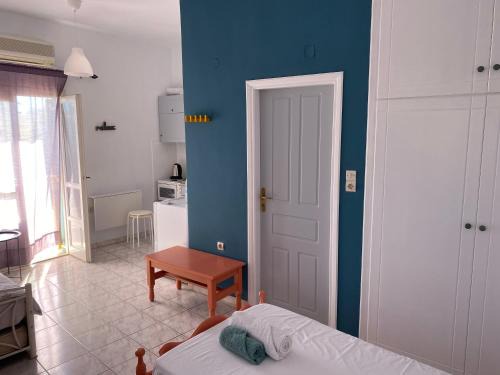 Myrtos Apartment | Mitato Studios
