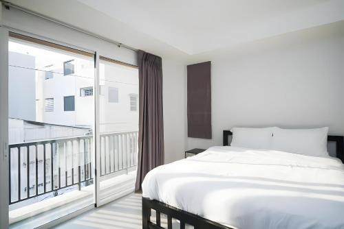 Wang Burapha Phirom Apartment | Mitr Inn The Grand Palace Bangkok - Mrt Samyot Station