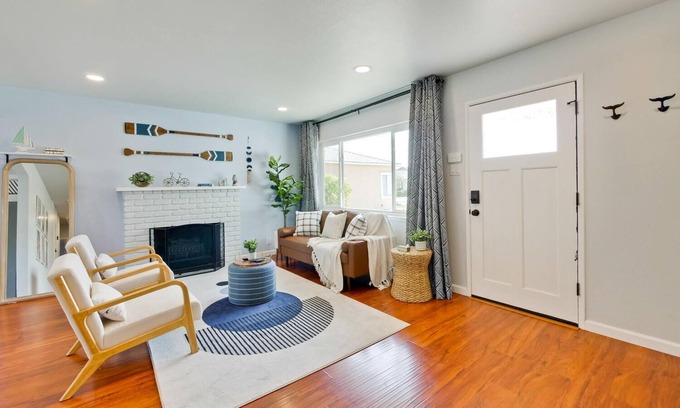 Santa Clara House | MJ@Cozy 2B1B Duplex/AC/Walk to Shopping 1891