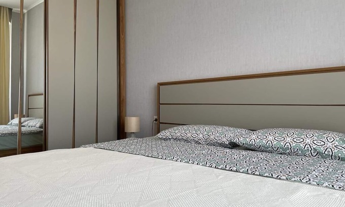 Vake-Saburtalo Apartment | MK Lovely Apartment for Couples or Solo Traveler