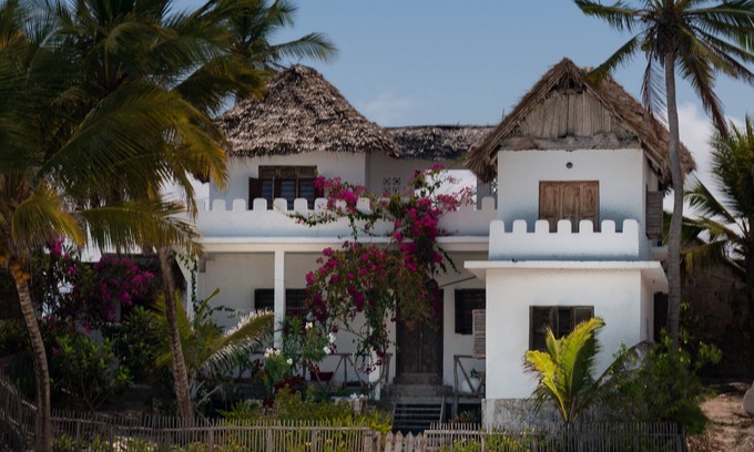 Jambiani Villa | Mkunguni beach house with a dream view