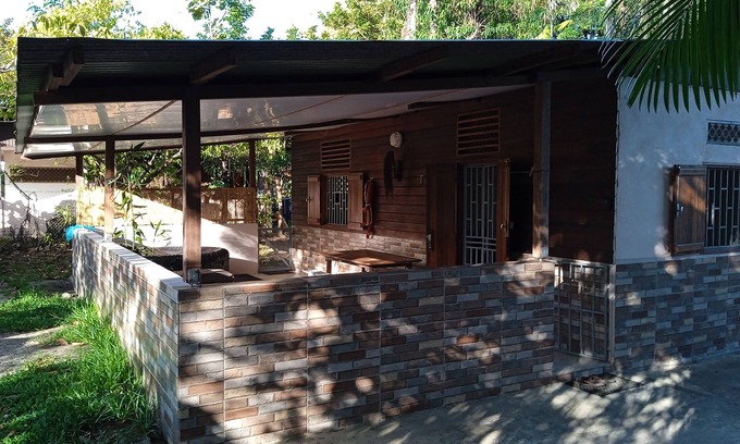 Cayenne House | MO TI KOTE