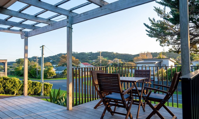 Blackpool House | Moa Cottage in Oneroa Village