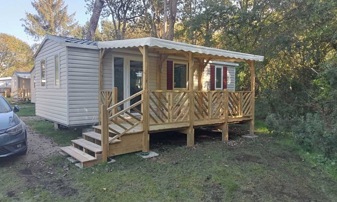 Piriac-sur-Mer RV Rental | Mobile Home 'Mobil Home Piriac Détente Boisée' with Private Terrace and Private Garden