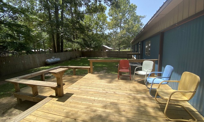Hemphill House | Mobile Home- newly renovated, 150 yds away from Toledo Bend Lake with Boat ramp